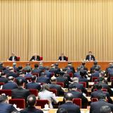 生长社区支持的居家养老，，，，扩大普惠养老服务